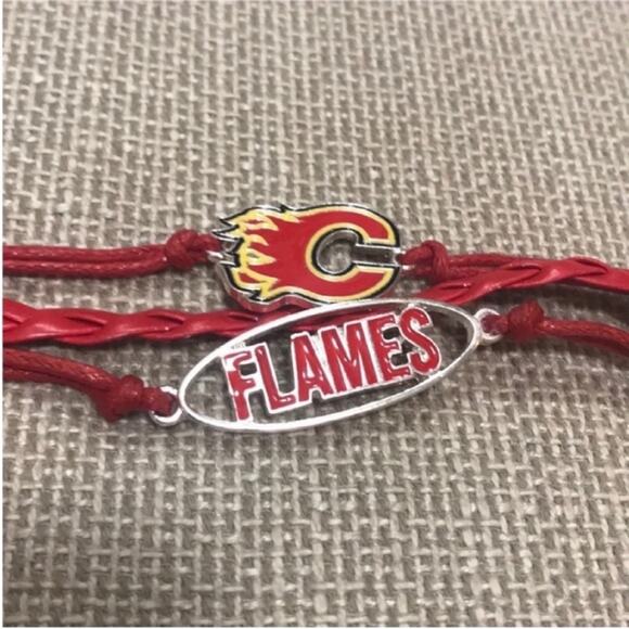 NHL Calgary Flames Red Braided Bracelet - Picture 3 of 7
